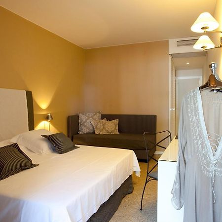 Hotel Mediterraneo Suite&Residence Лидо-ди-Езоло Экстерьер фото