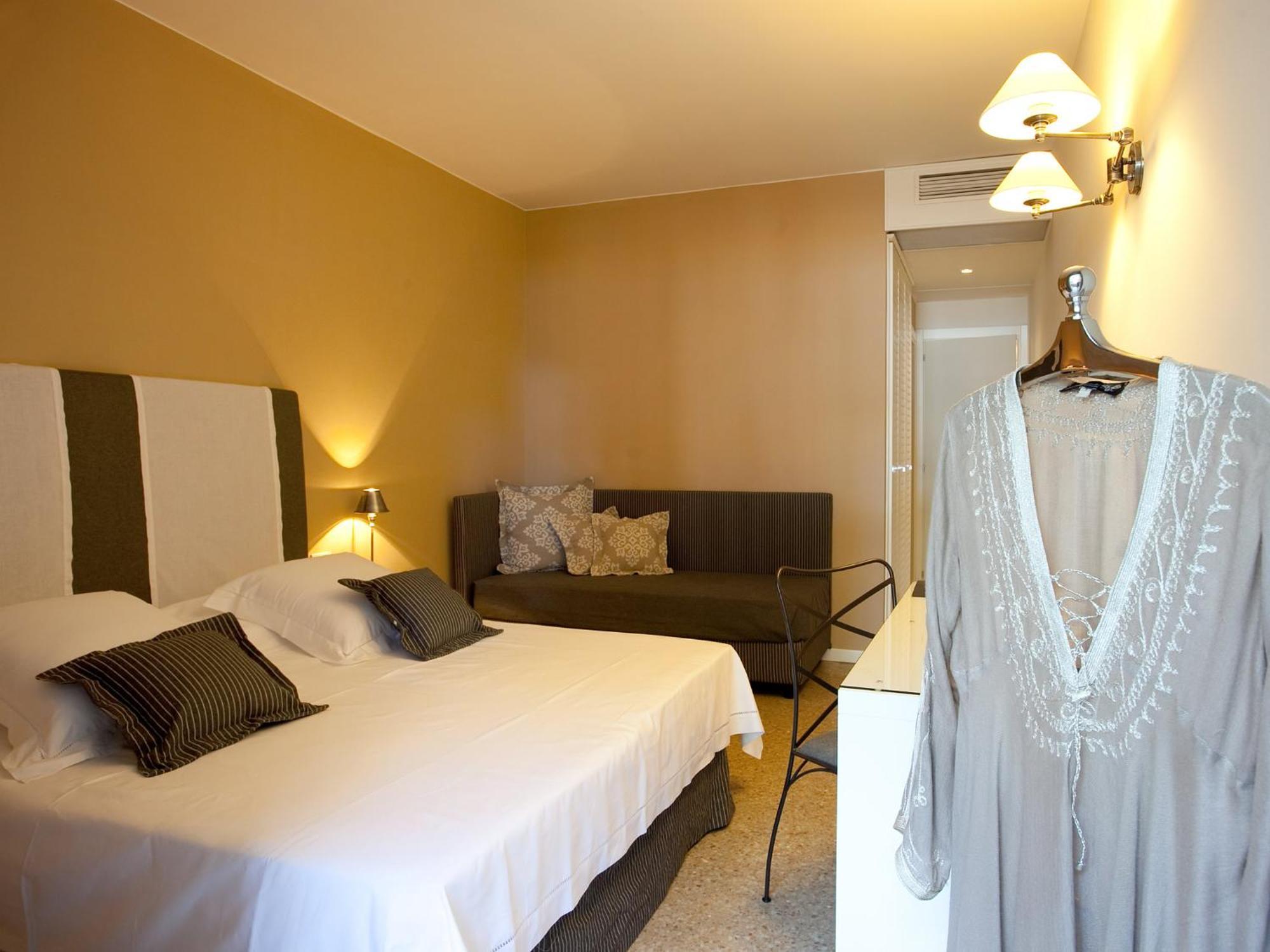 Hotel Mediterraneo Suite&Residence Лидо-ди-Езоло Экстерьер фото